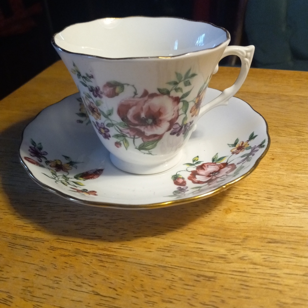 BONE CHINA TEA CUP N SAUCER - Picture 11 of 11